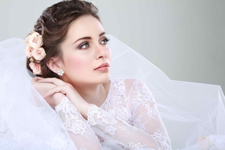 Portrait of beautiful bride. Wedding dress